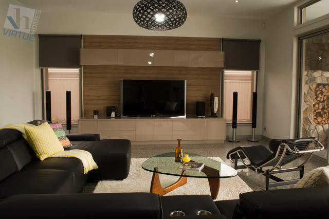 Completed Home contemporaneo-salon