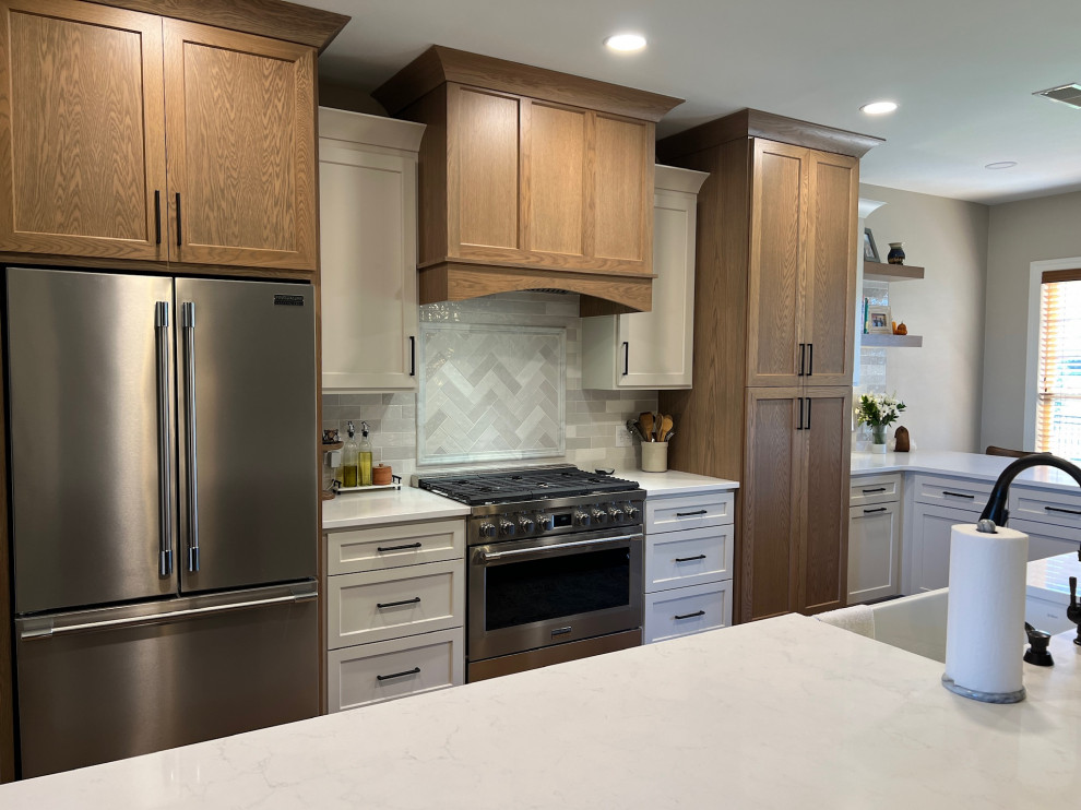 Chic Indian Lake Kitchen
