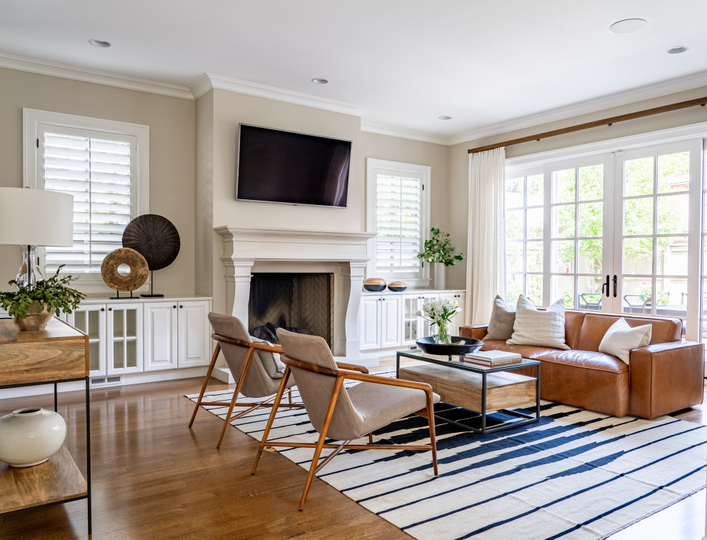 Transitional Yet Contemporary Staging