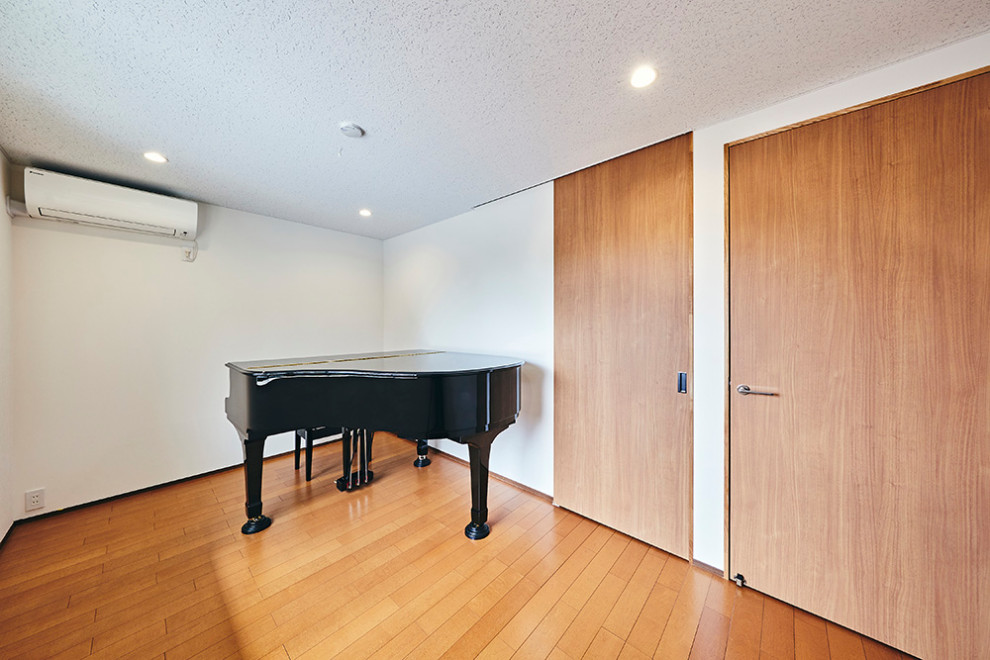 This is an example of a modern basement in Tokyo.