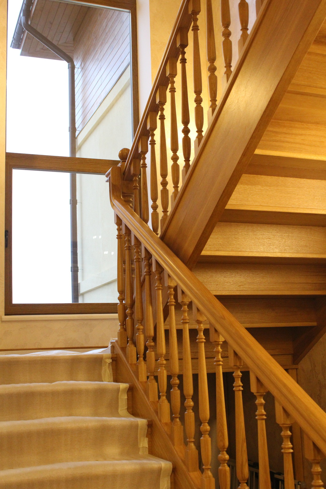 Лестница массив дуба