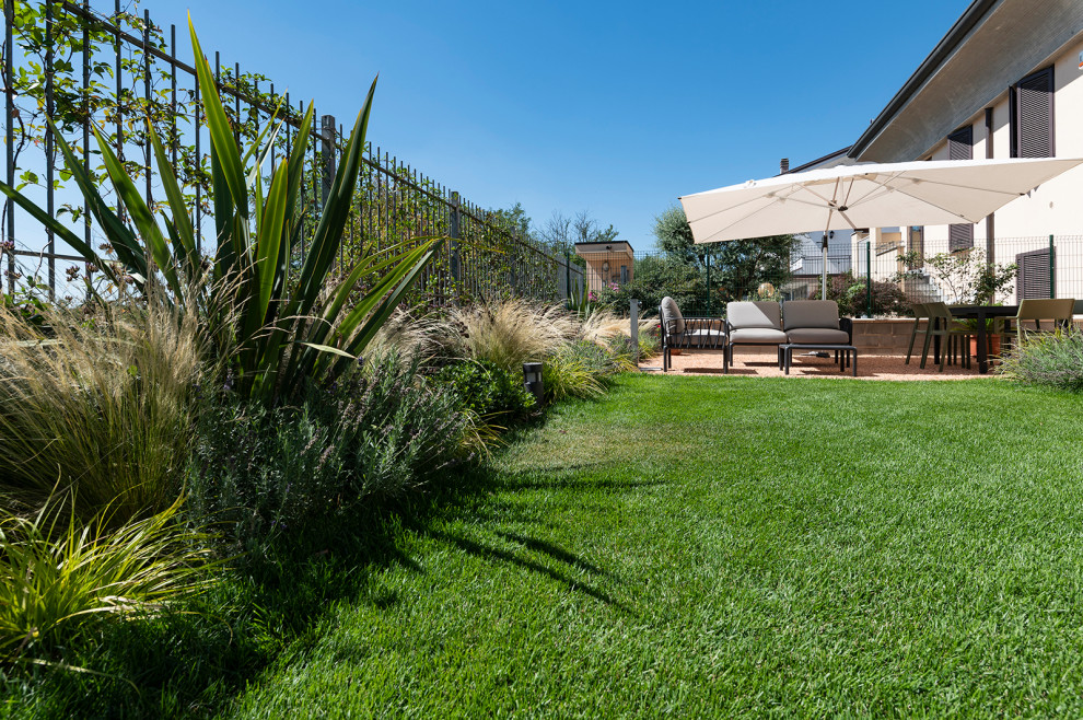 PICCOLO GIARDINO CON LIVING