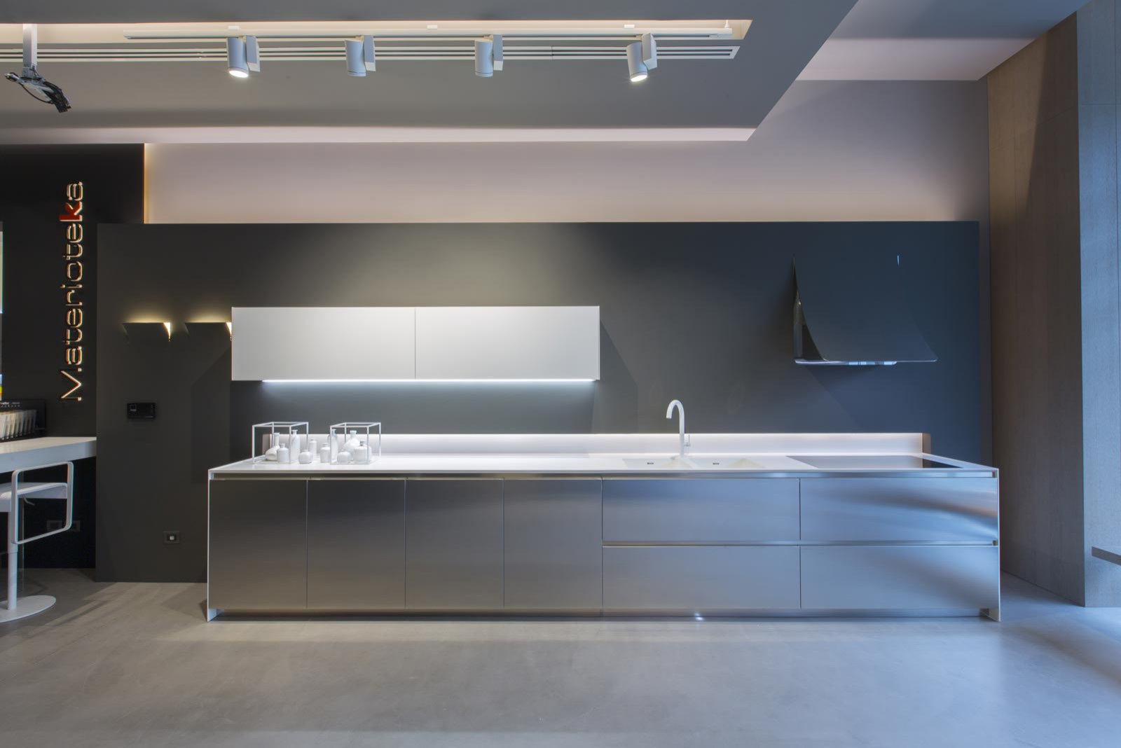 Кухня из нержавеющей стали. Модель AK_04