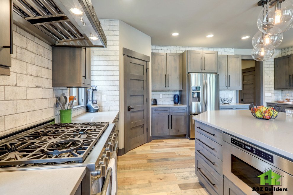 Kitchen - kitchen idea in Denver