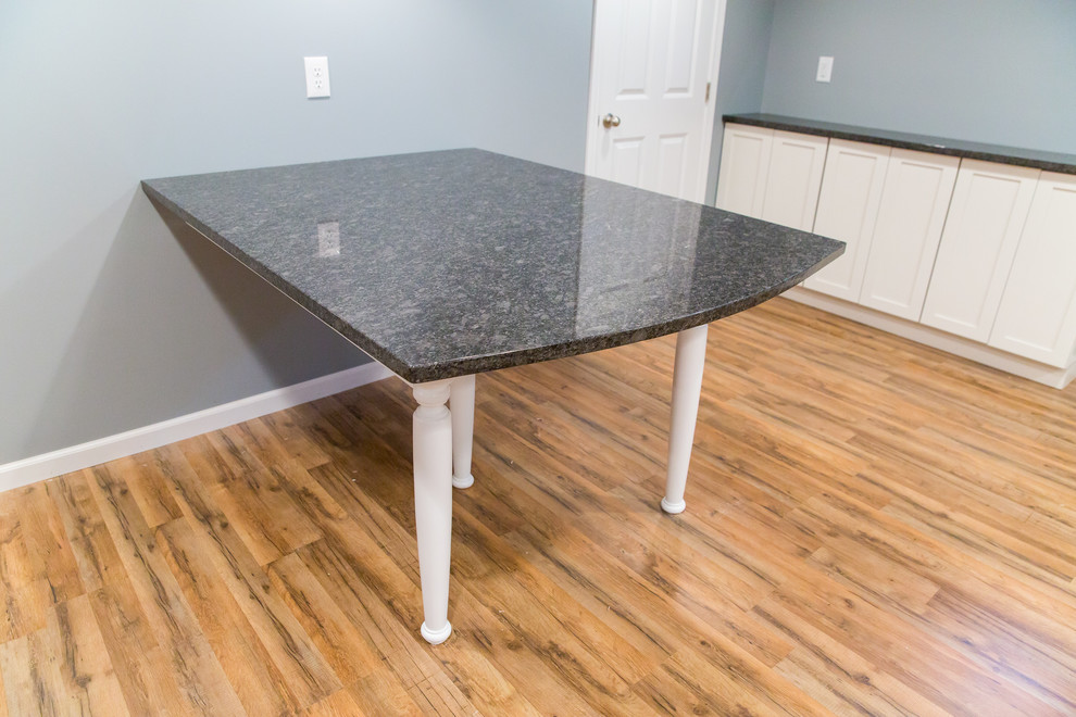 Inspiration for a contemporary basement remodel in Columbus