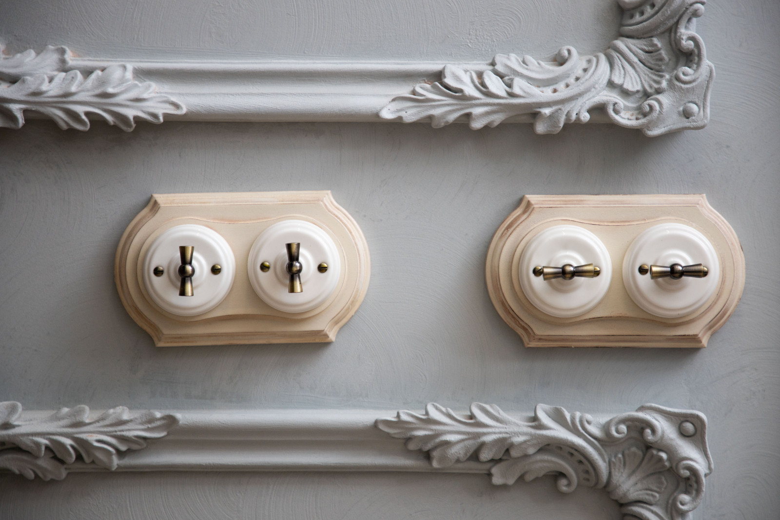 Загородный дом (внутренний монтаж ретро электрики)