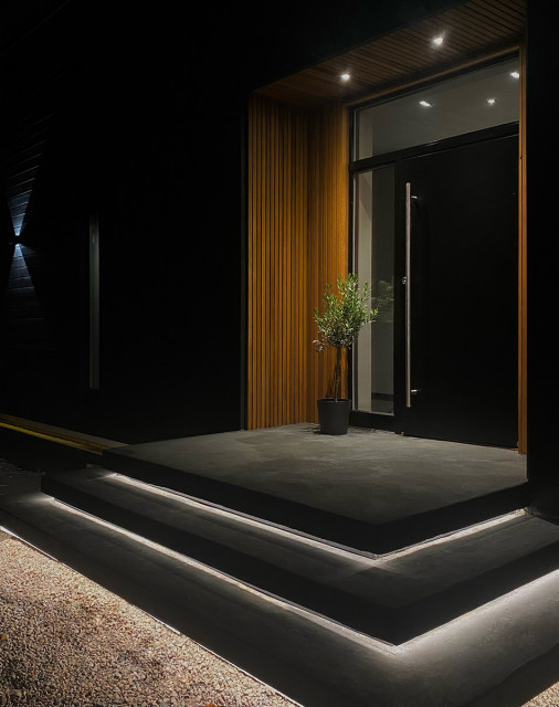 Trappbelysning med LED-lister & LED-strips scandinavo-ingresso