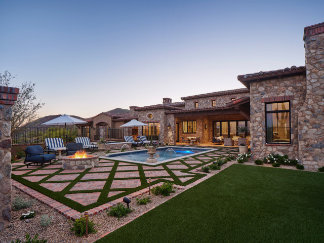 DESERT MOUNTAIN MANOR medelhavsstil-fasad