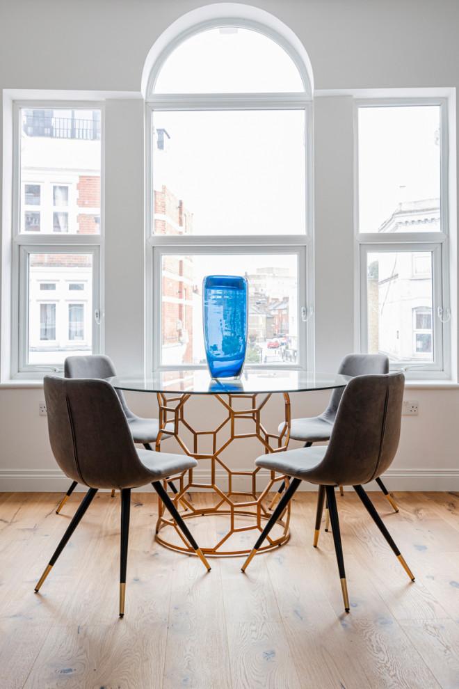 Fulham  Dining table