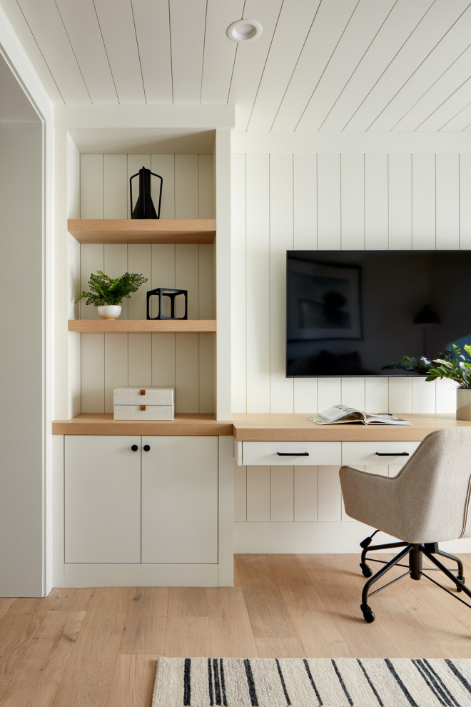 Inspiration for a beach style home office in San Francisco.