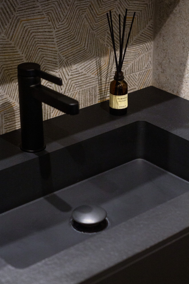 Однушка на набережной