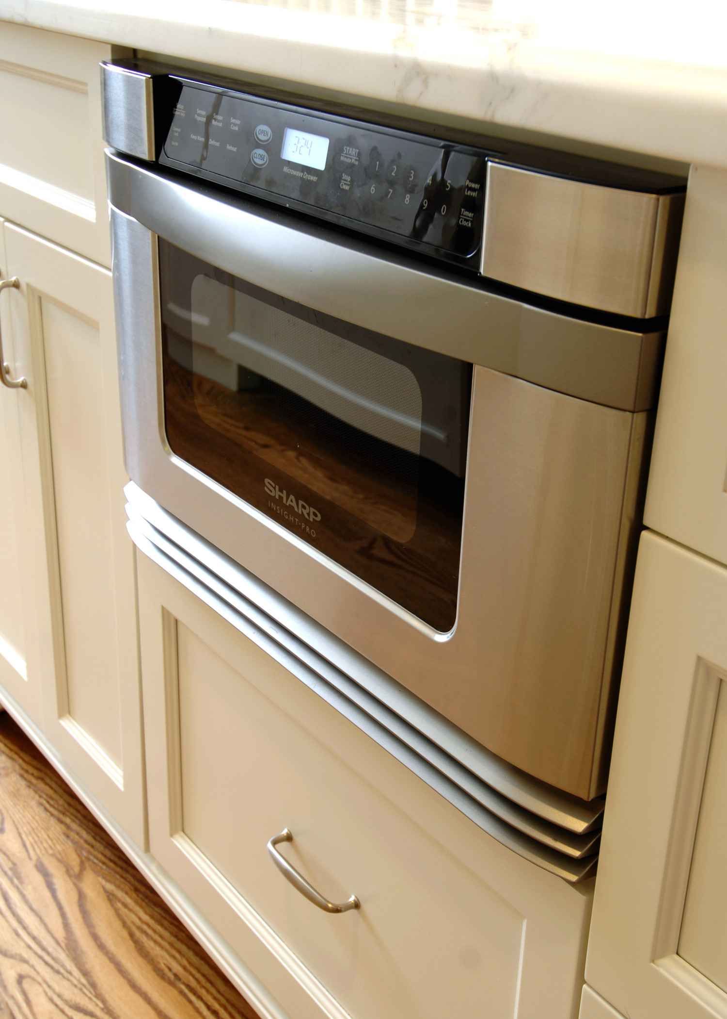 Classic White Kentfield Kitchen