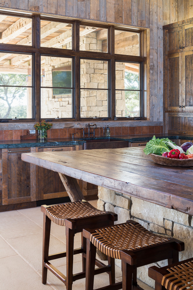 Mountain style home design photo in Austin