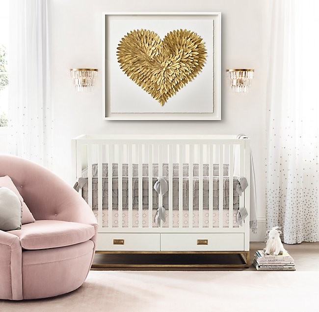 Детская с золотистыми акцентами