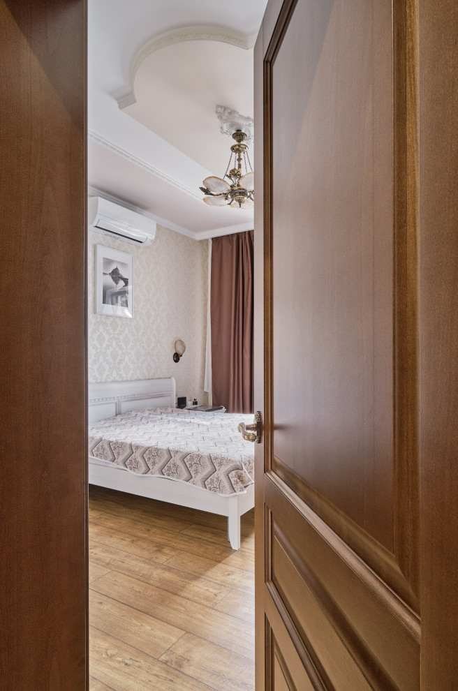 Модели Стимул и Премьер в отделке Ольха Орех