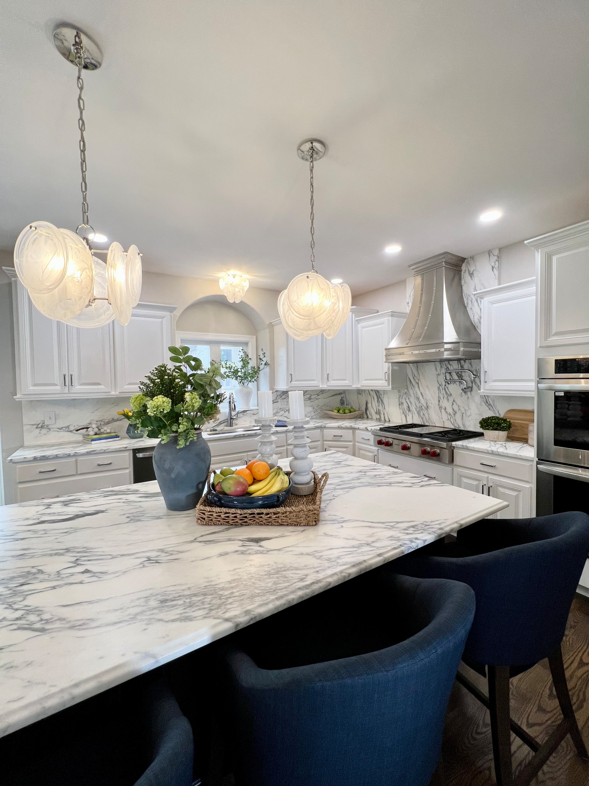 Beautiful and Timeless White Kitchen