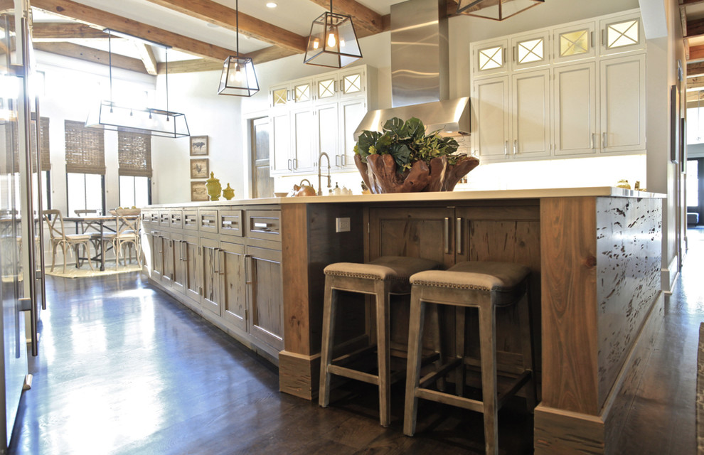 Kitchen - transitional kitchen idea in New York
