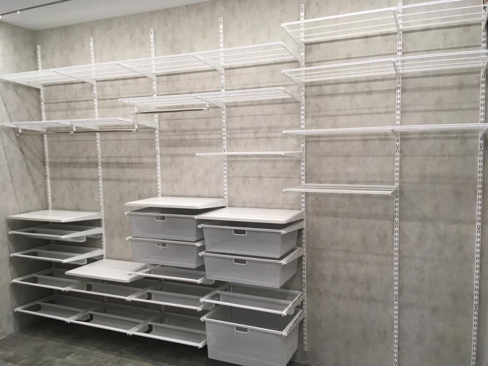 Монохромная прихожая