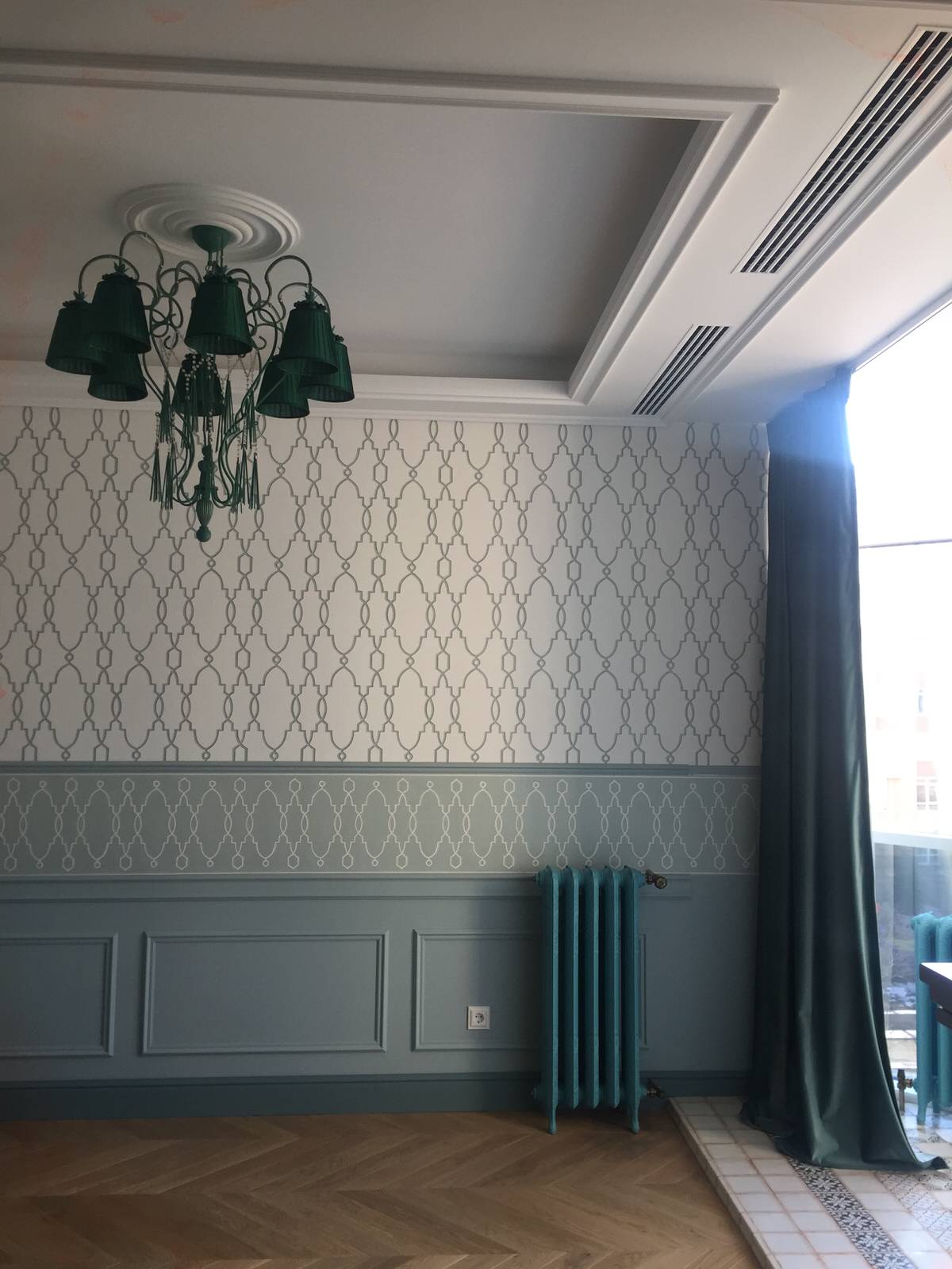 квартира в французском стиле в процессе декорирования