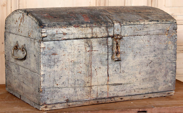  Large Antique Style Steamer Trunk, Decorative Storage Box :  Home & Kitchen