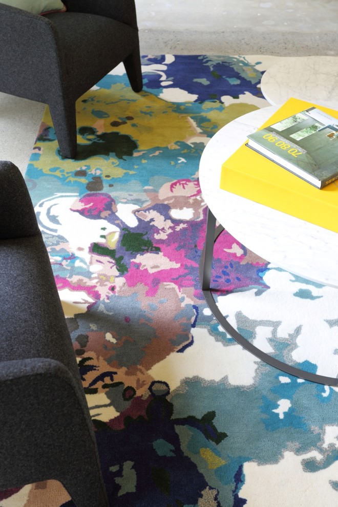 This is an example of a modern living room in Sydney.