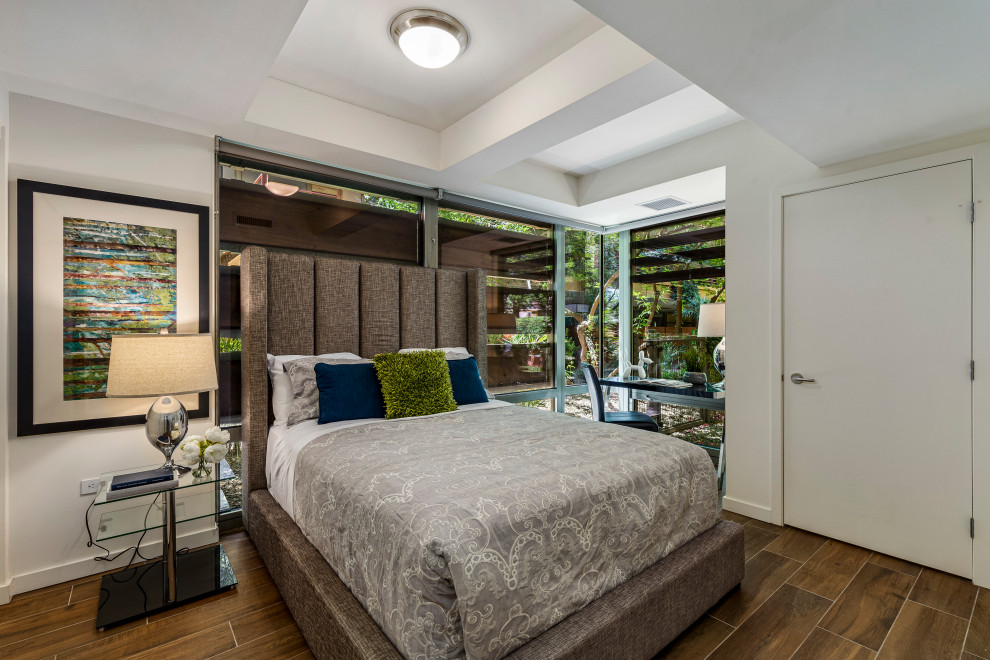 High Rise Condo, Optima 7167/1012 Contemporary Bedroom Phoenix