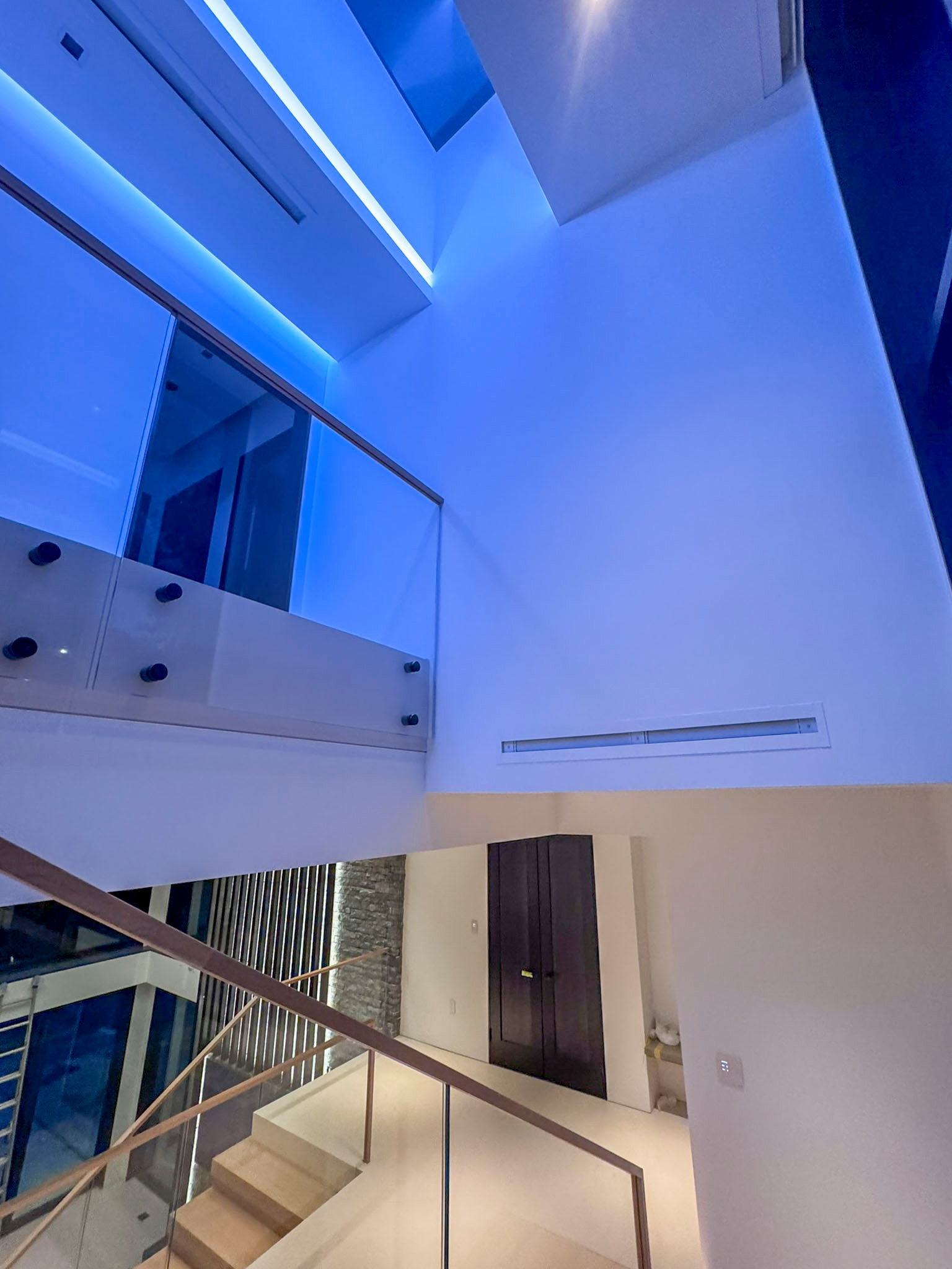 126_Visually Open and Light Contemporary Staircase, Mclean, VA 22102