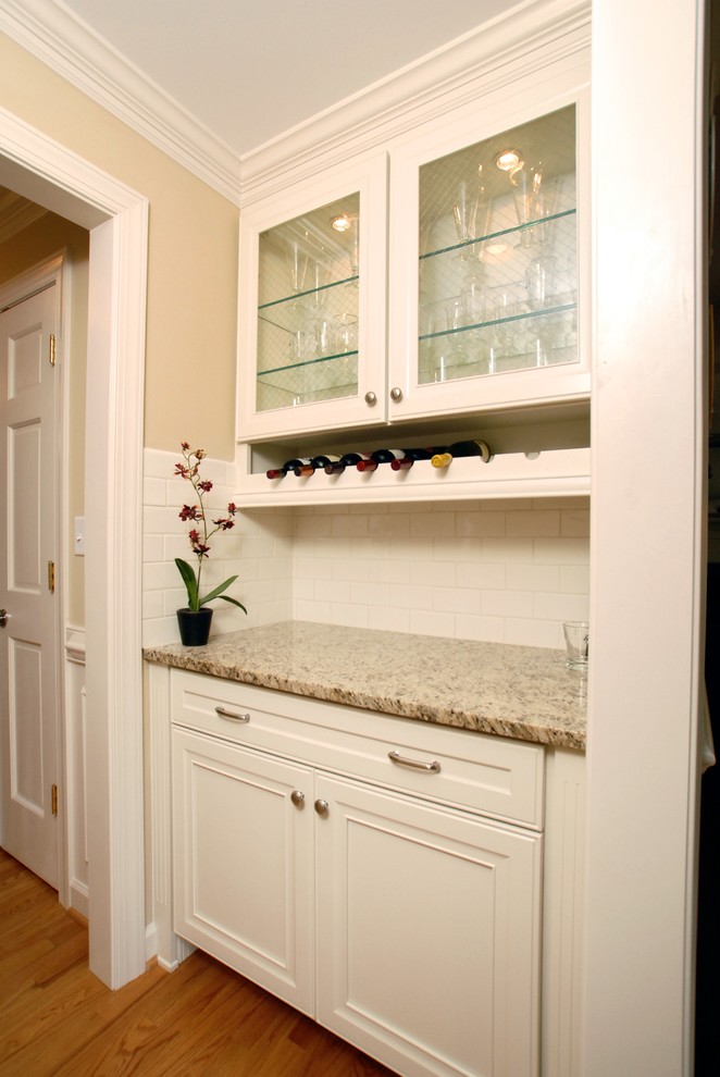 Williamsburg White flat panel kitchen