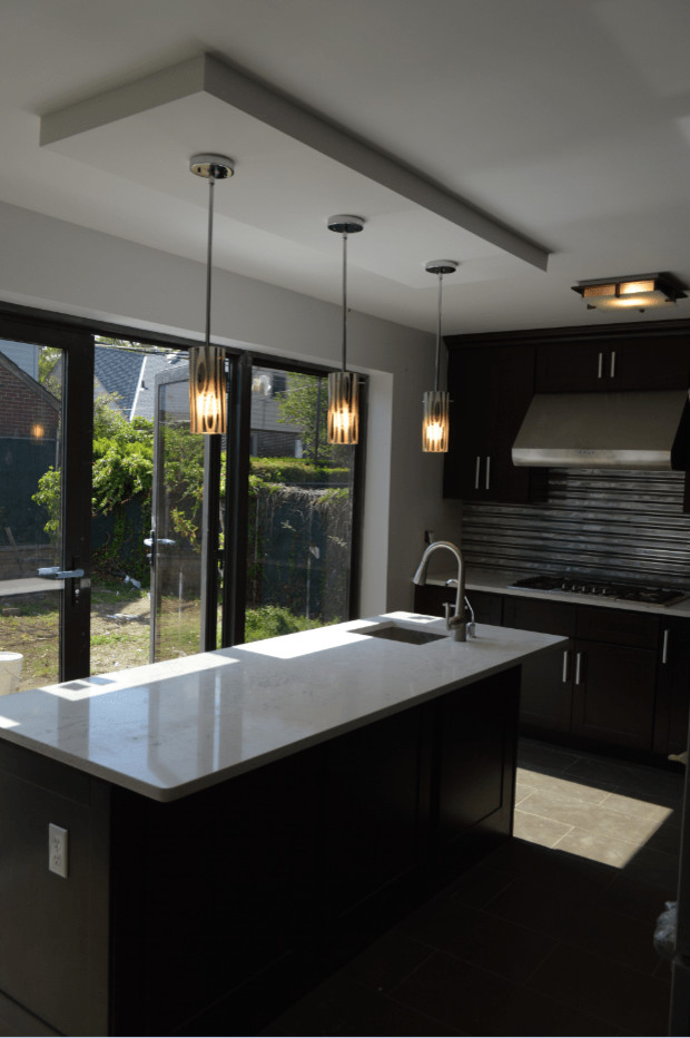 73-xx 194 St Fresh Meadow NY 11366
