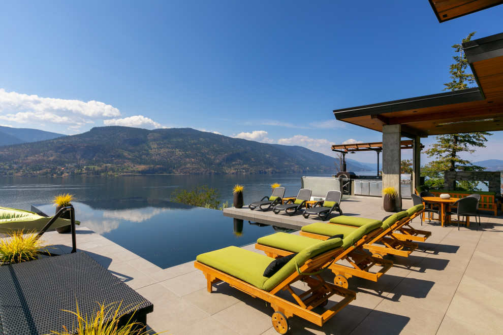 New Build on the Lake, Kelowna BC