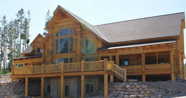 Log Cabins rustikt-hus-og-facade