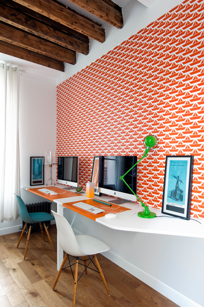 This is an example of a transitional home office in Paris.