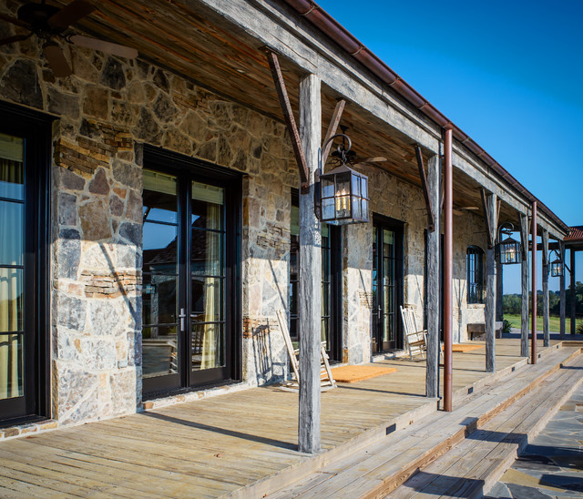 Ranch rustic-house-exterior