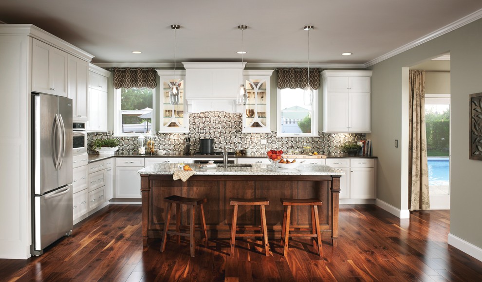 Example of a transitional kitchen design in Minneapolis
