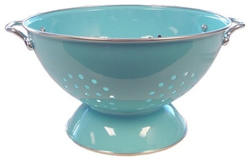 Guest Picks: Aqua and Red Kitchen Accessories