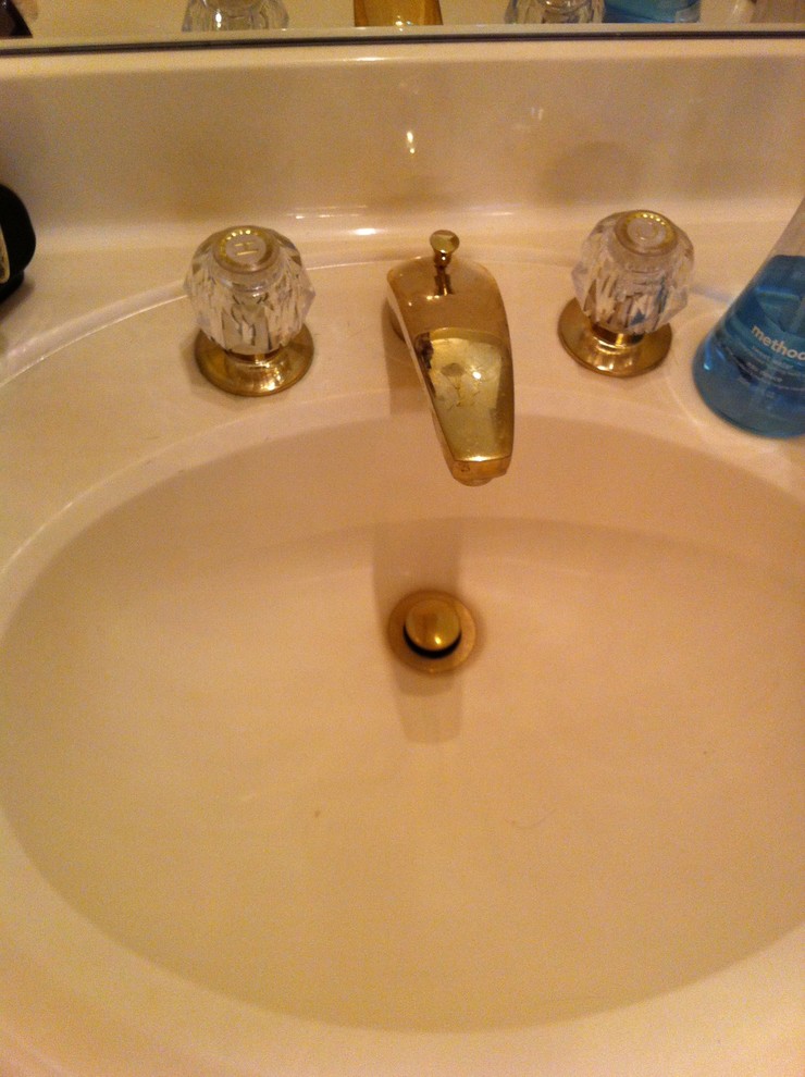 Morgen Master Bathroom