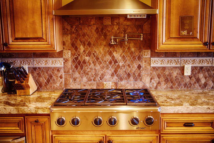 Photo of a traditional kitchen in Salt Lake City.