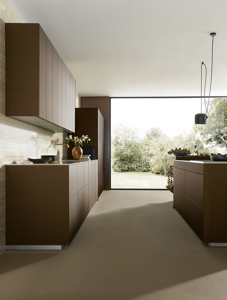 Esempio di una cucina ad ambiente unico contemporanea con ante marroni e top grigio
