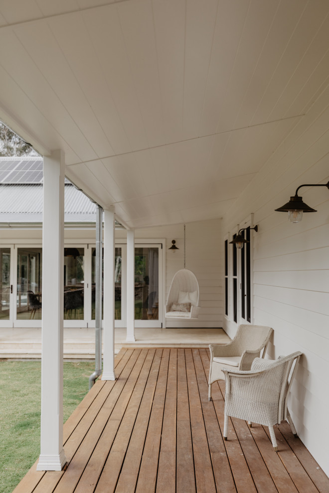 Photo of a country verandah in Wollongong.