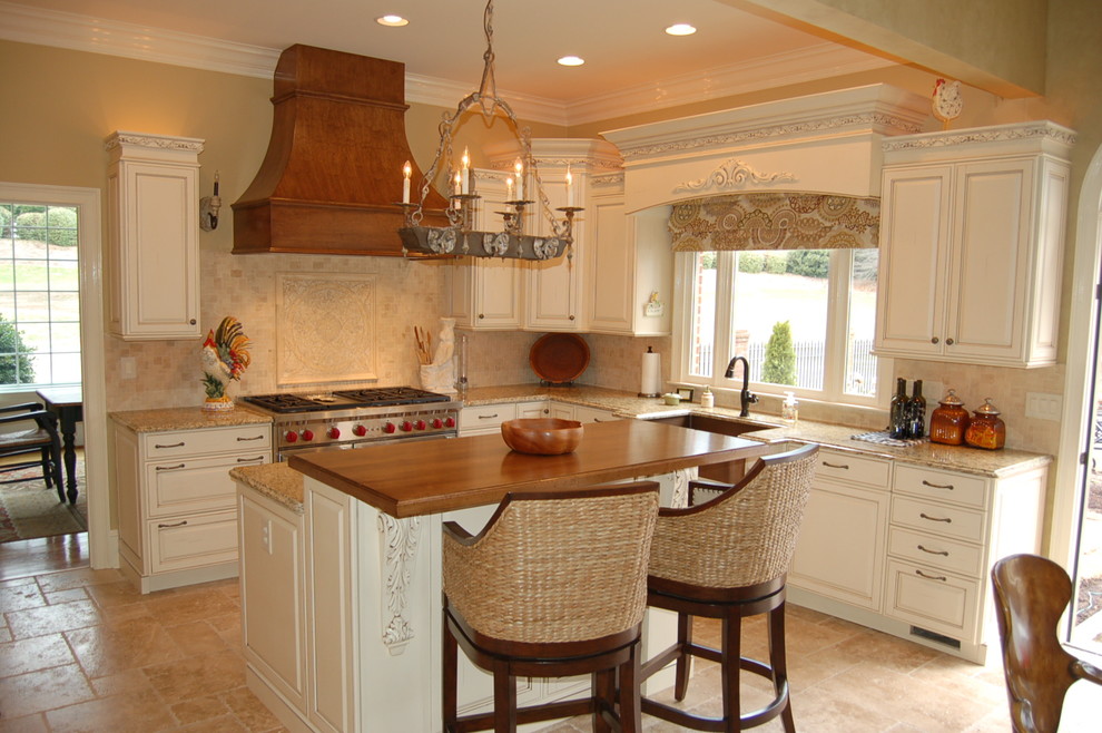 Brookhaven Kitchen-Antique White with Espresso Glaze ...