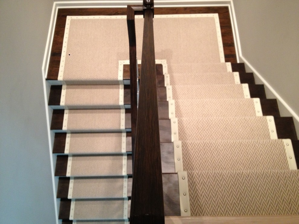 Mid-sized transitional carpeted u-shaped staircase in Chicago with carpet risers.