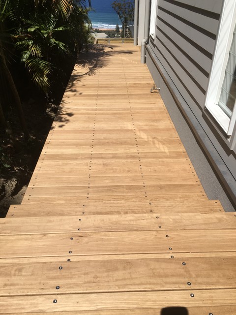 Bilgola side deck maritim-traedaeck