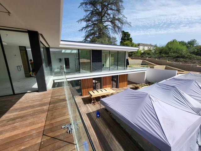 Maison neuve SG 