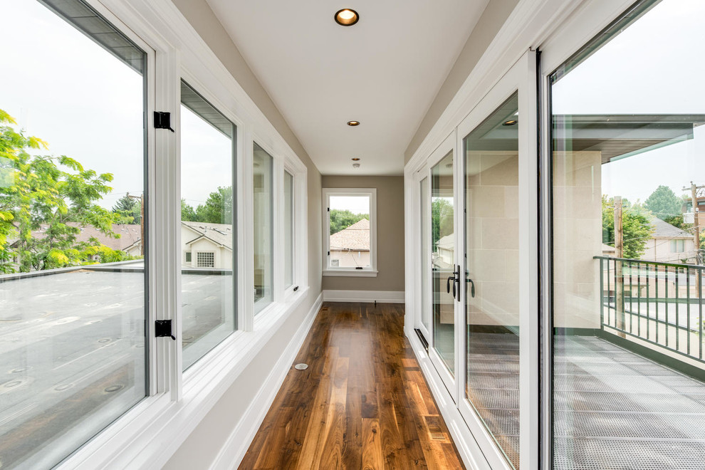Transitional hallway photo in Denver