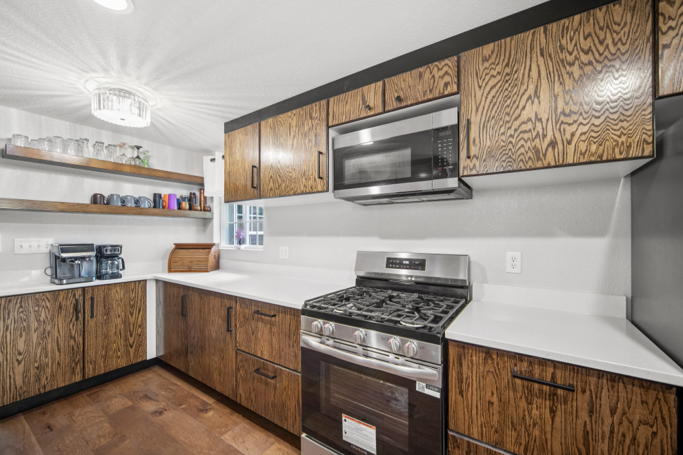 Custom Kitchen & Bath