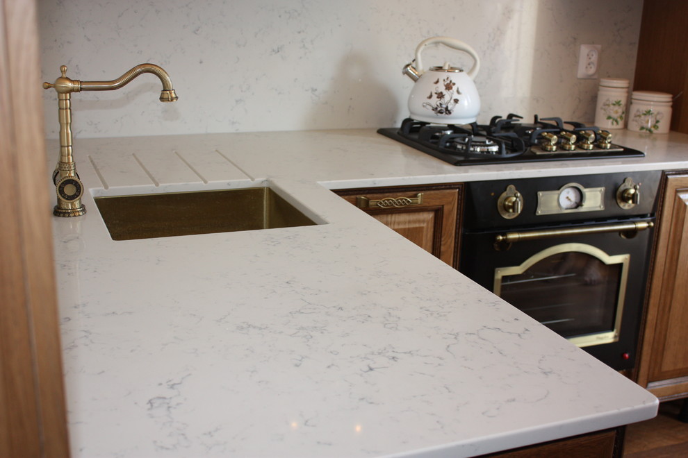 Столешница и стеновая панель из кварцевого композита Avant