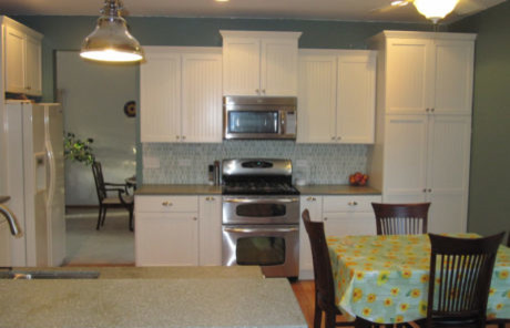Kitchen - kitchen idea in Chicago