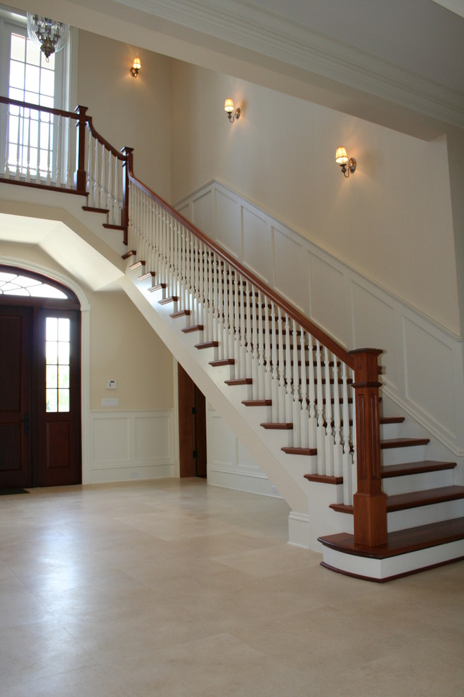 This is an example of a traditional staircase in Orlando.