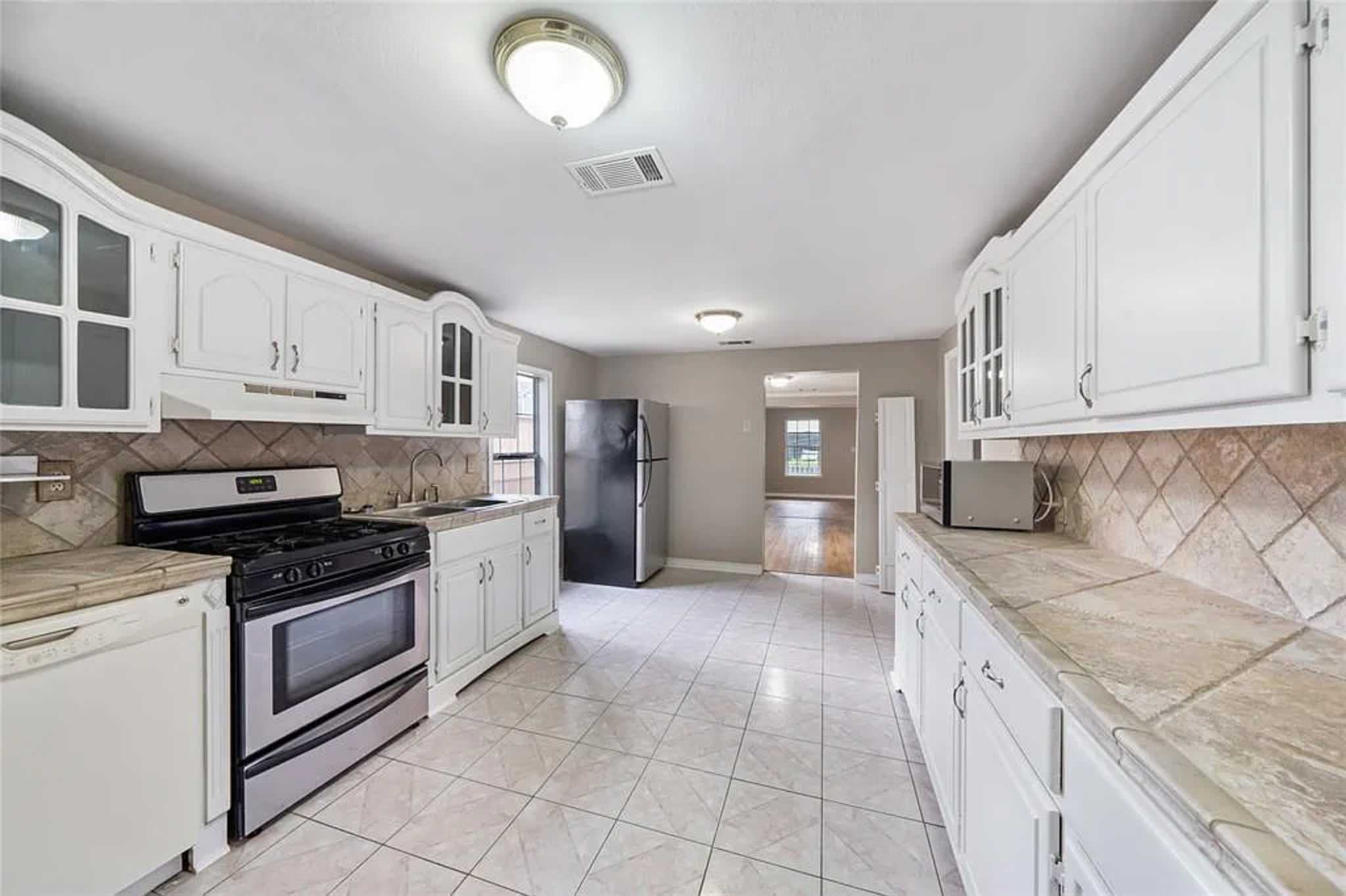 Prince Street - Master Bathroom / Kitchen Remodel