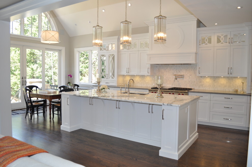 Inspiration for a transitional kitchen remodel in Toronto